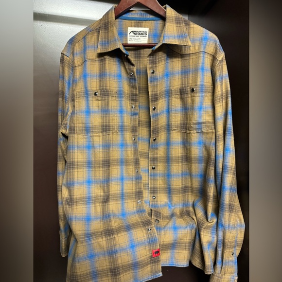 Mountain Khakis long sleeved button up shirt - Picture 2 of 6